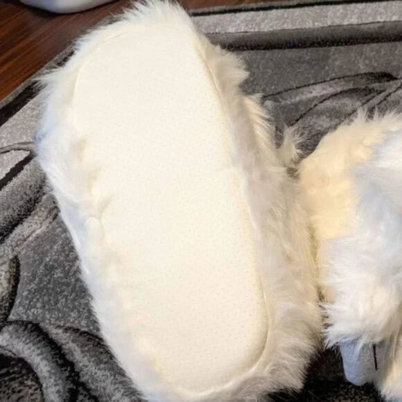 American Eagle Yetti Slippers NEW Size M/L - Picture 2 of 5